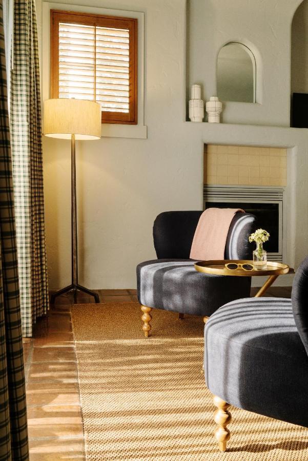 ホテル Palihouse サンタバーバラ エクステリア 写真